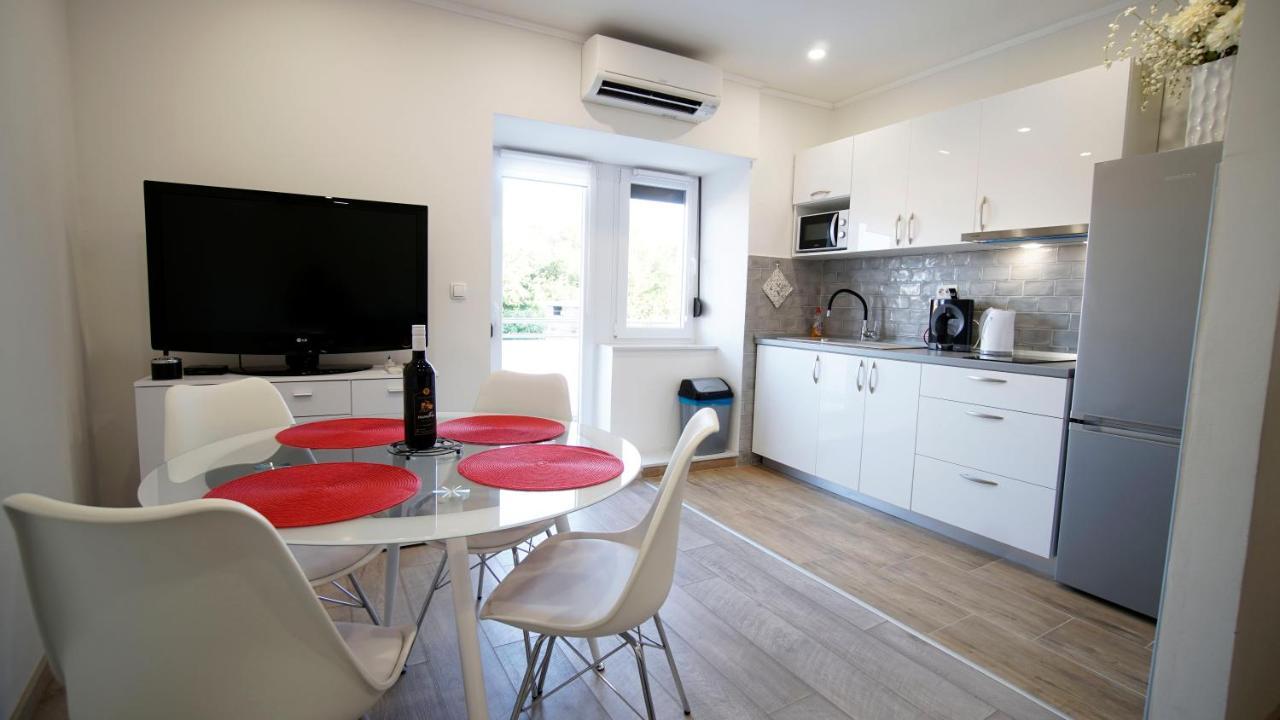 Apartment Caramela Нін Екстер'єр фото
