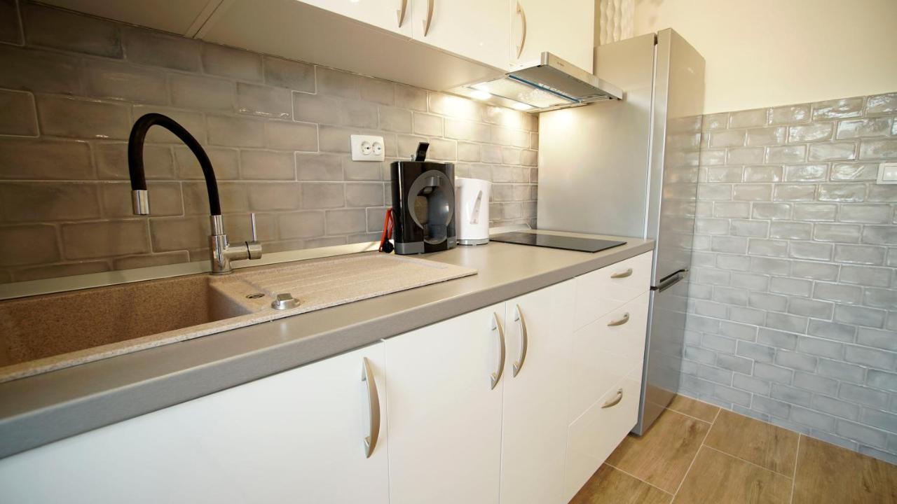 Apartment Caramela Нін Екстер'єр фото